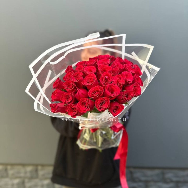 31 красная роза в Армавире