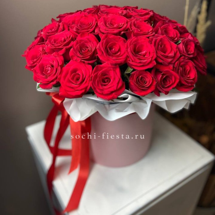 Красные розы 51шт  в коробке в Армавире