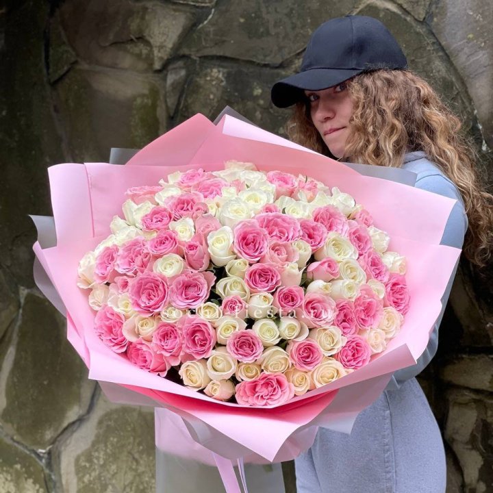 101 роза Миксбери в Армавире