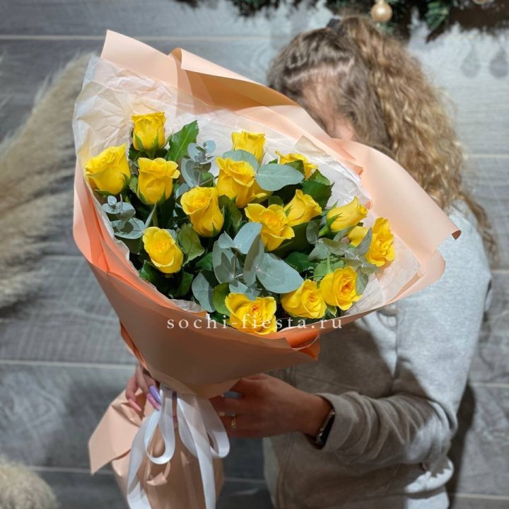 15 желтых роз в Армавире