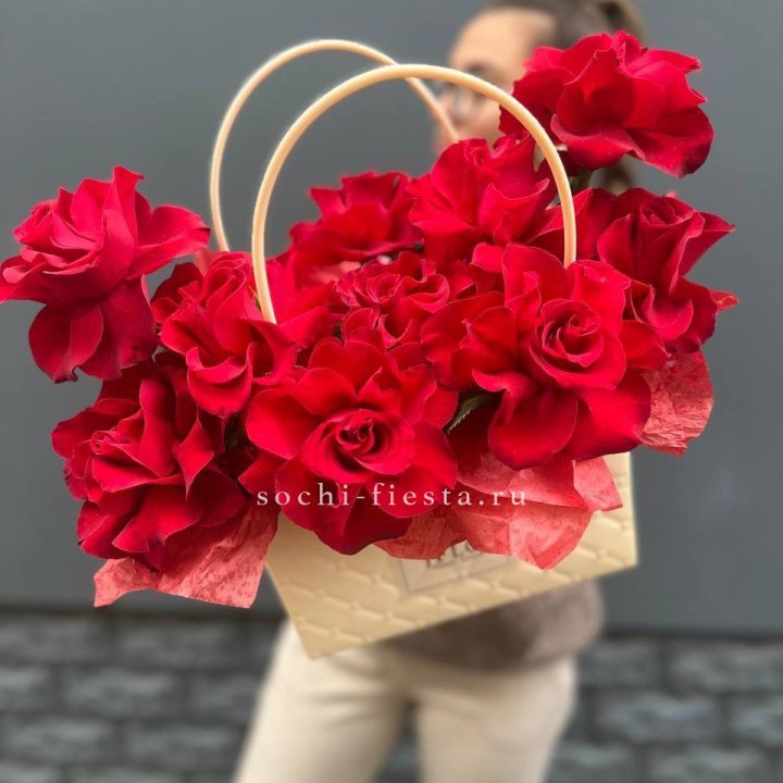 Французские розы в сумочке в Армавире