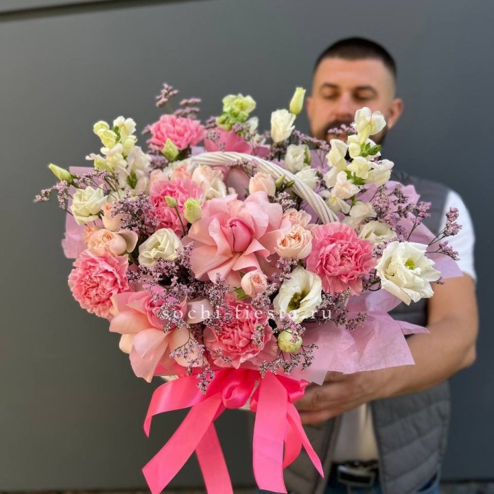 Цветочная корзина №1 в Армавире