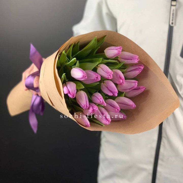 19 розовых  тюльпанов в Армавире