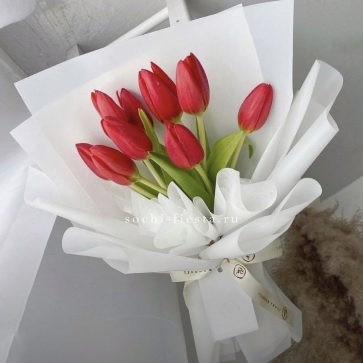 Букет красных тюльпанов в Армавире