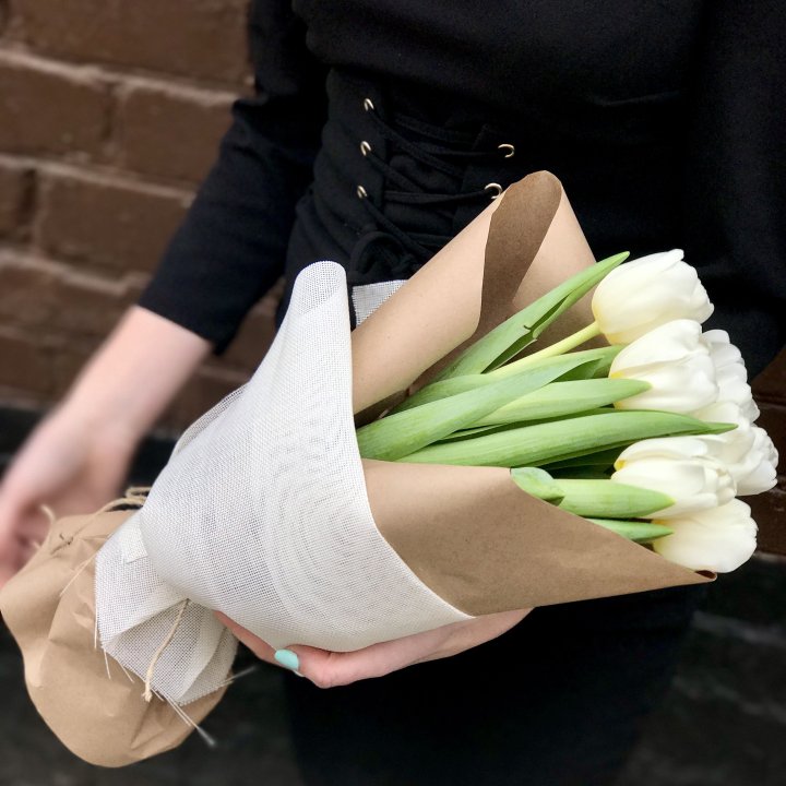 Букет белых тюльпанов в Армавире