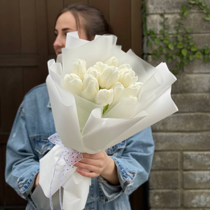 Букет белоснежных тюльпанов в Армавире